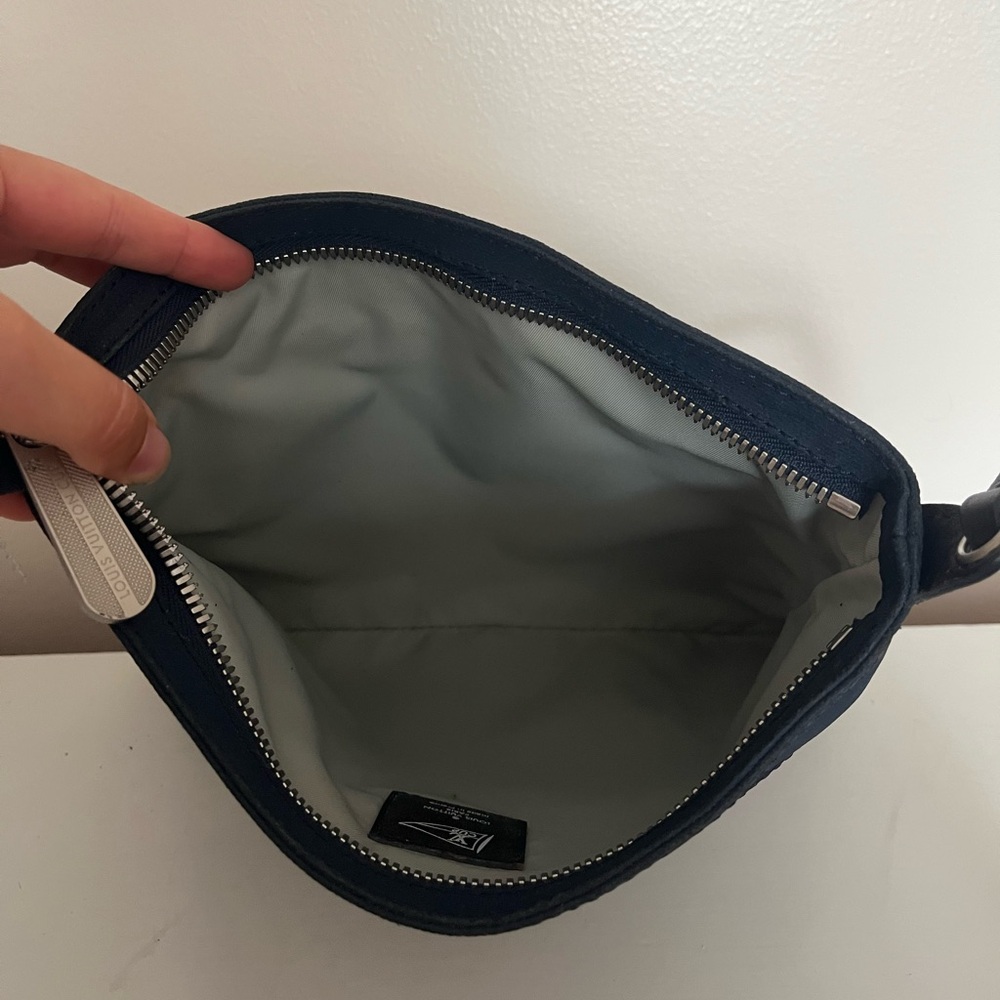LOUIS VUITTON Genoa Marine Shoulder Bag LV cup Navy blue FL0047 crossbody - Picture 9 of 13